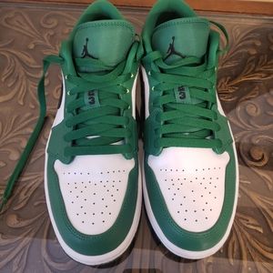 Nike Air Jordan 1 Low Pine Green Size 8 Men's